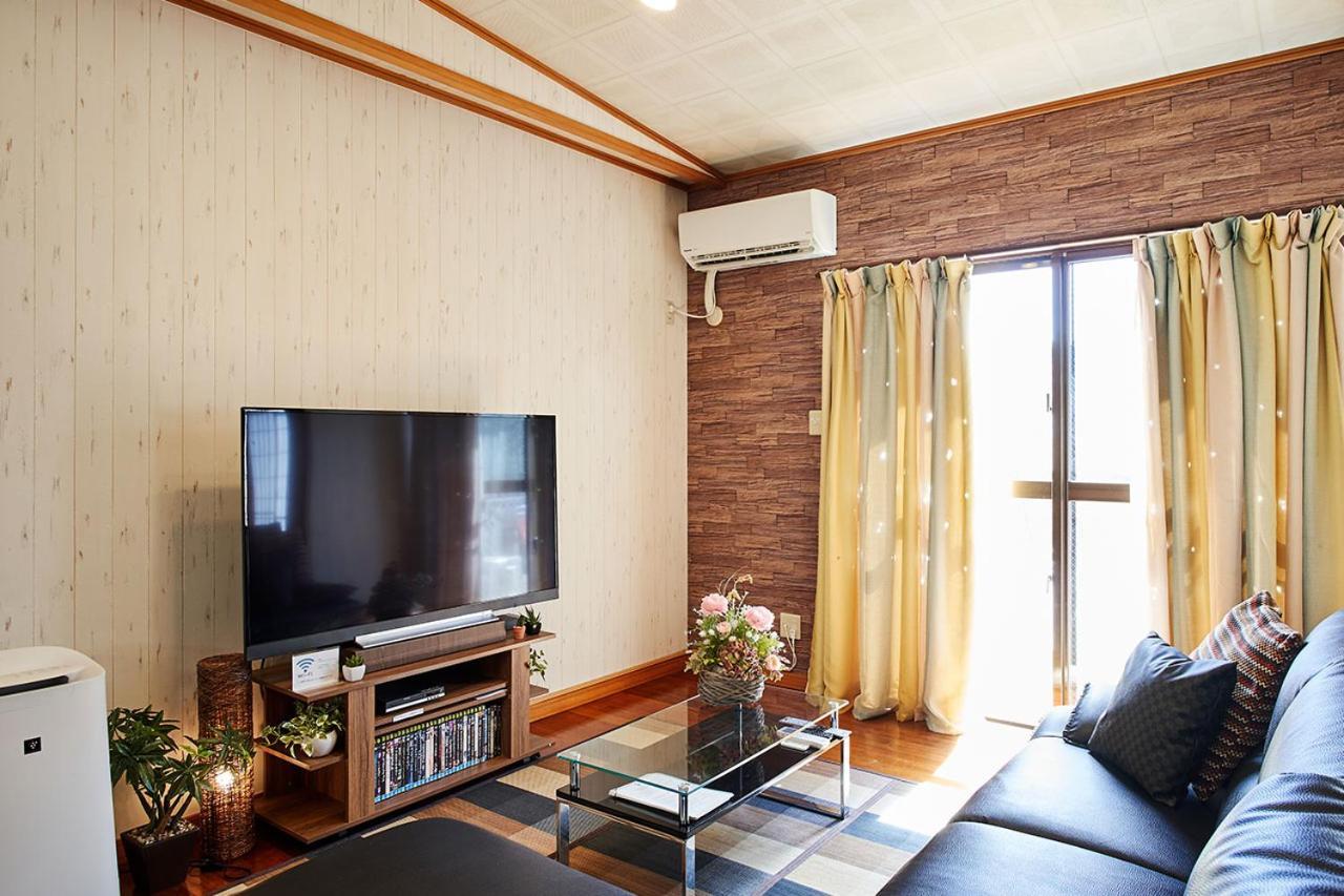 Terrace House Tsubokawa Villa Naha Exteriör bild