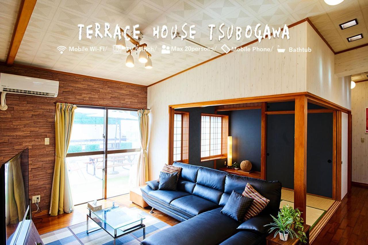 Terrace House Tsubokawa Villa Naha Exteriör bild